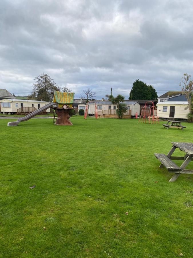 G4 Holiday Caravan Par Exterior photo